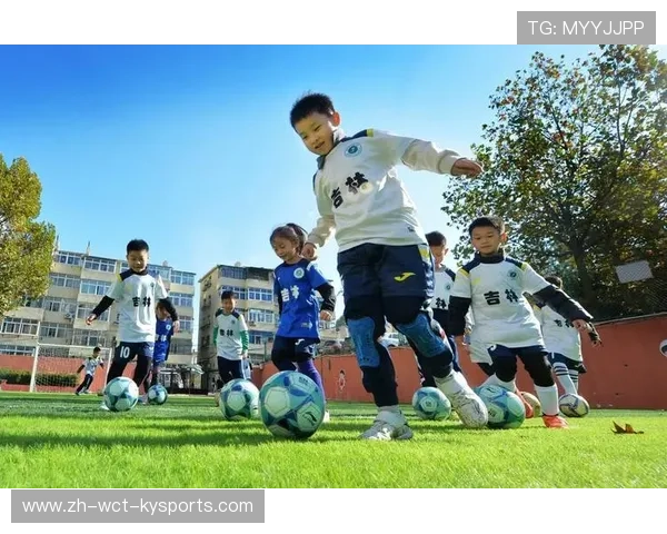 足球训练中的核心力量与身体协调